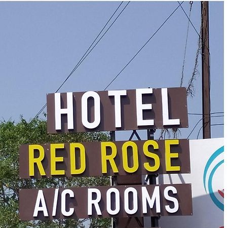 Hotel Red Rose Вадодара Экстерьер фото